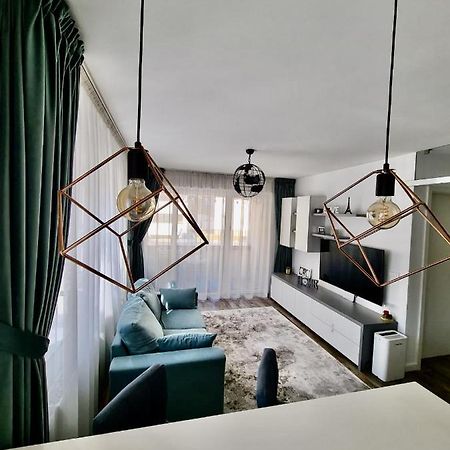 Апартаменты Apartament Coresimall Брашов Экстерьер фото