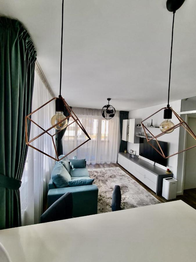 Апартаменты Apartament Coresimall Брашов Экстерьер фото